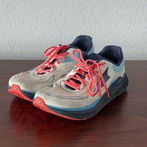 Altra Women’s Paradigm Sneakers, Size 7.5